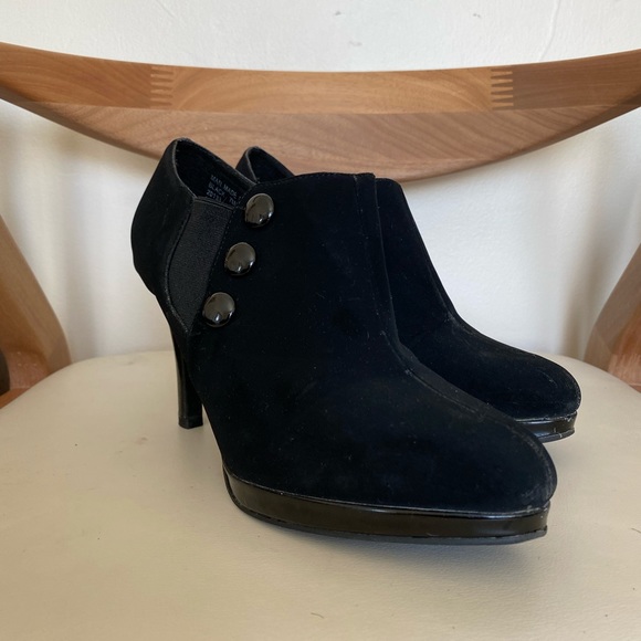 Dress Barn Shoes - Women’s shoes